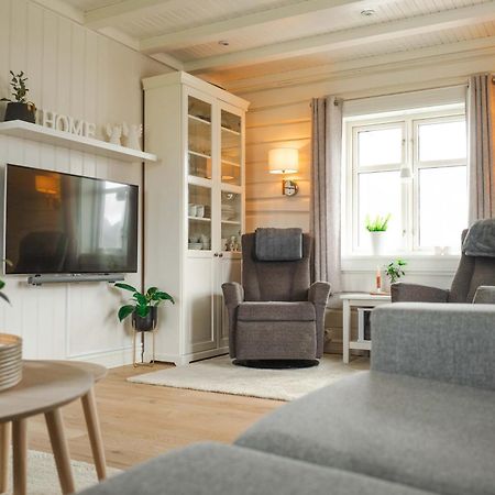 Lofoten Suite Apartments - Rostad Retro Rorbuer Reine Eksteriør billede