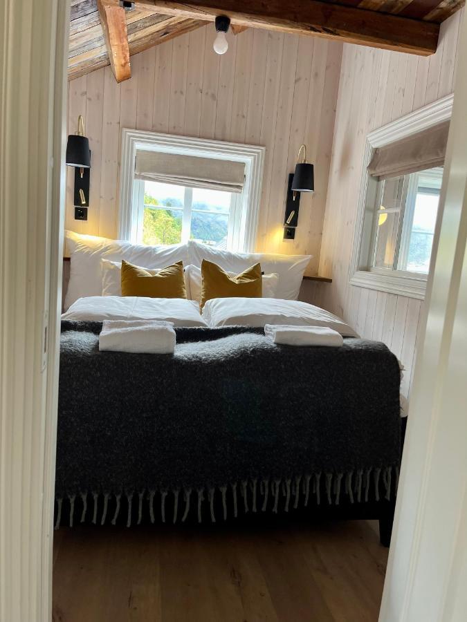 Lofoten Suite Apartments - Rostad Retro Rorbuer Reine Eksteriør billede