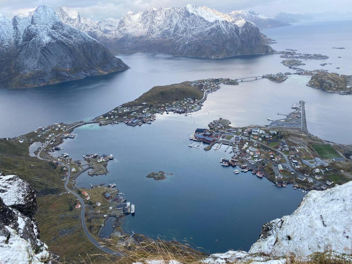 Lofoten Suite Apartments - Rostad Retro Rorbuer Reine Eksteriør billede
